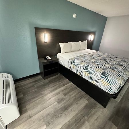 Studio 6 Suites East Syracuse Airport Bagian luar foto