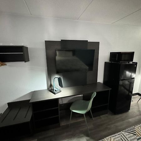Studio 6 Suites East Syracuse Airport Bagian luar foto