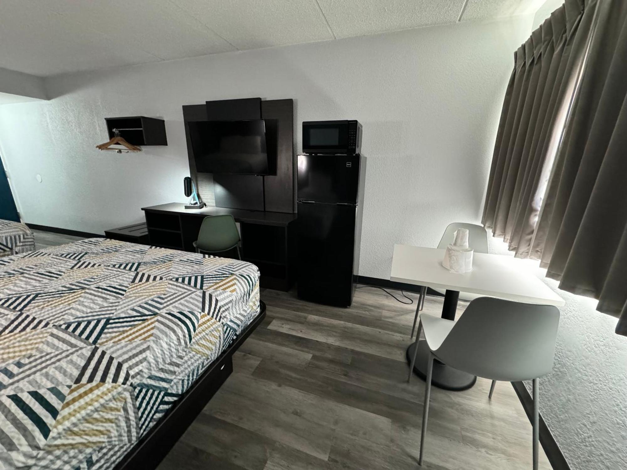 Studio 6 Suites East Syracuse Airport Bagian luar foto