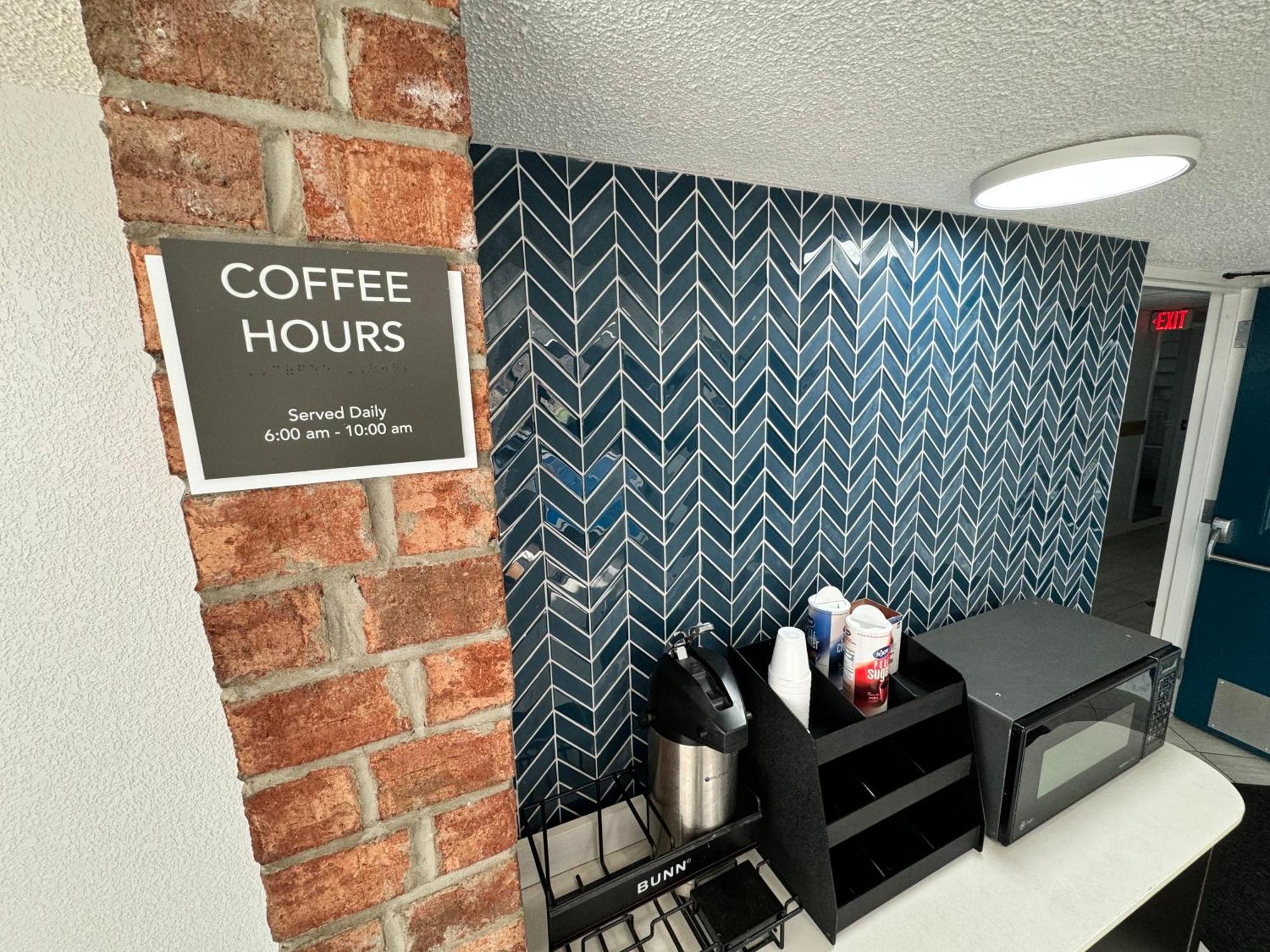 Studio 6 Suites East Syracuse Airport Bagian luar foto